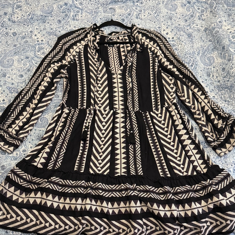 Maeve Dominique Tunic Dress /Black and Cream Geometric Pattern Dress (size small
